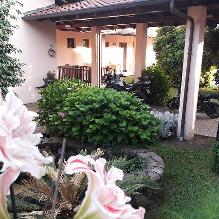 Hotel La Collinetta Sesto Calende Buitenkant foto
