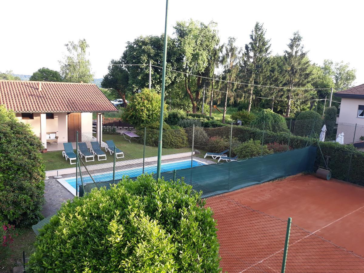 Hotel La Collinetta Sesto Calende Buitenkant foto