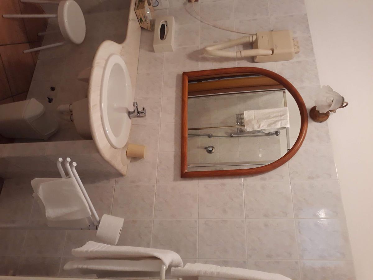 Hotel La Collinetta Sesto Calende Buitenkant foto