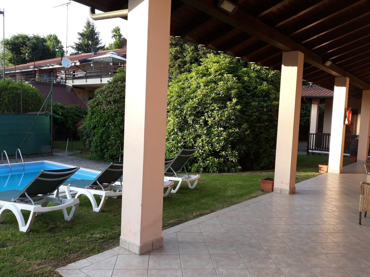 Hotel La Collinetta Sesto Calende Buitenkant foto